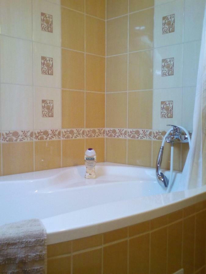 Jazmin Apartman Tihany Bagian luar foto